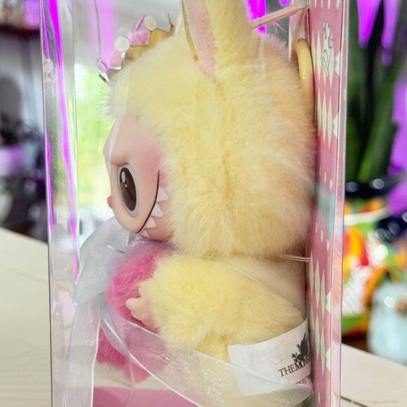 Pop Mart Labubu Let's Checkmate Queen – NEW in Box Rare Find Collectable - Picture 3 of 4